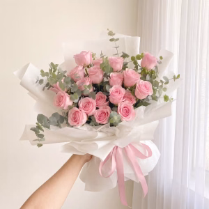 Ramo de 24 rosas rosadas